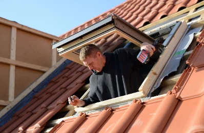 Pose de fenêtres de toit Velux à Chanverrie